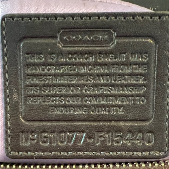 Coach Dark Brown Signature Shoulder Bag - Vintage 2000s - Picture 10 of 10